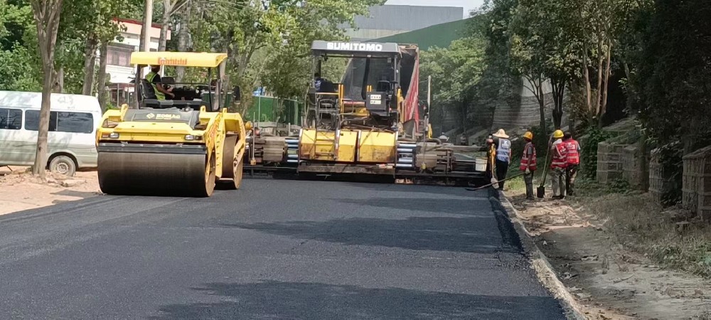 鄭州瀝青道路養(yǎng)護期一般需要多久？