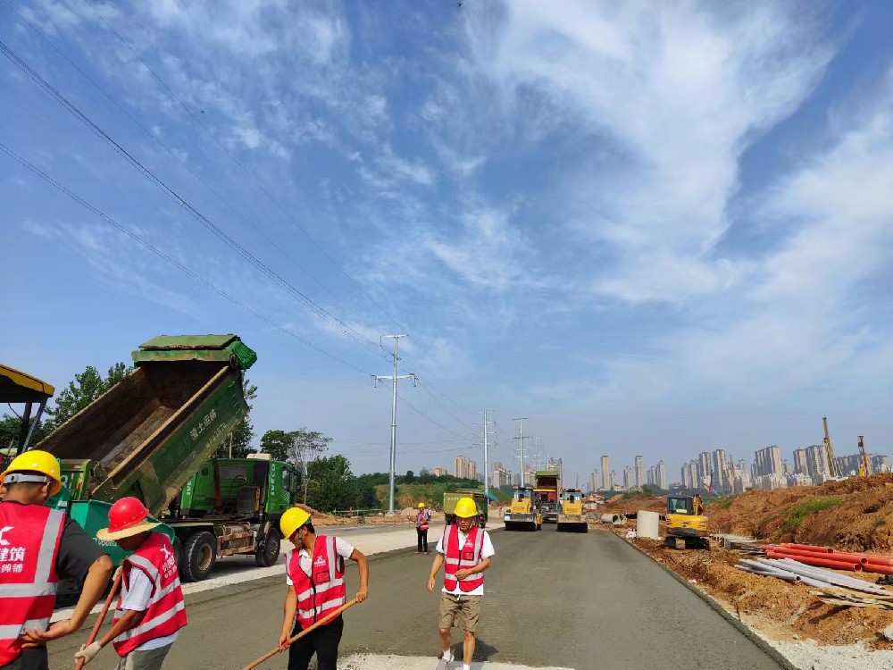 鄭州路面攤鋪施工技術(shù)要點