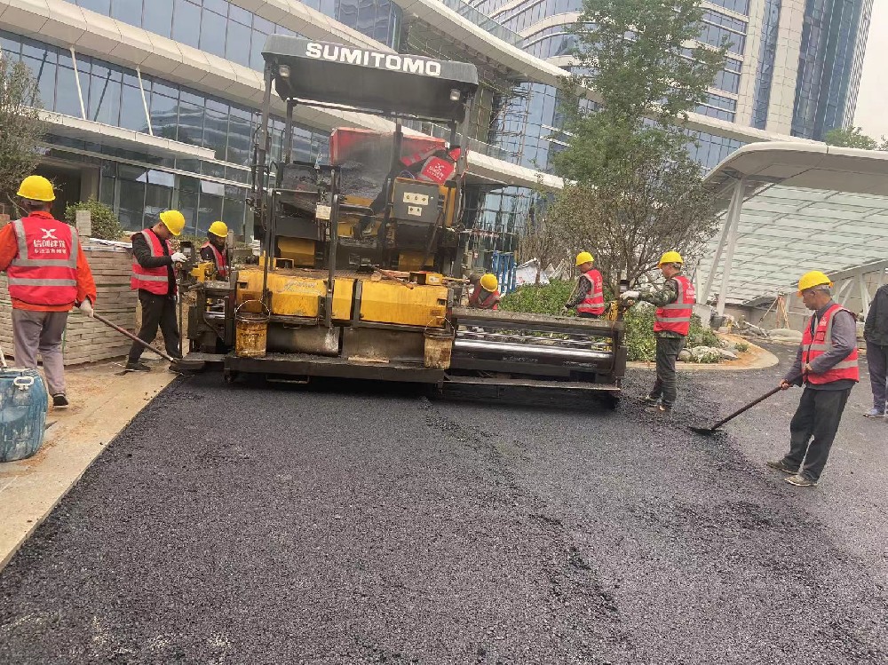 鄭州瀝青路面和水泥路面的優(yōu)缺點