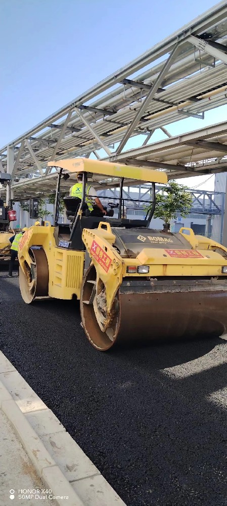 鄭州瀝青路面常見(jiàn)病害原因分析