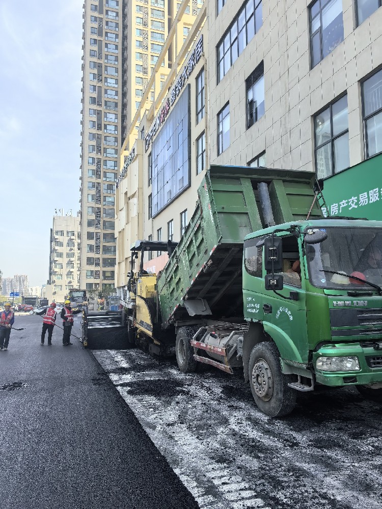 鄭州瀝青路面市政道路工程施工的特點(diǎn)——鄭州瀝青路面